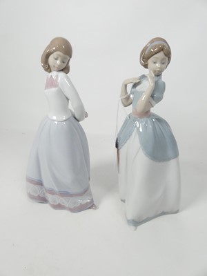 Lot 33 - Two Lladro porcelain figures "A Proper Pose",...