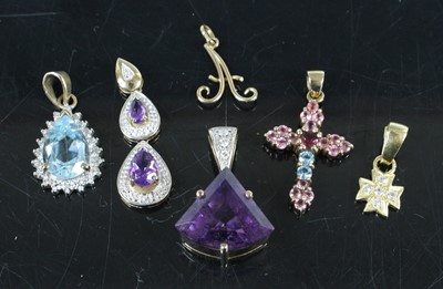 Lot 371 - Assorted modern 9ct gold and semi-precious set...