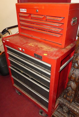 Lot 1182 - A Halfords red painted steel wheeled tool...