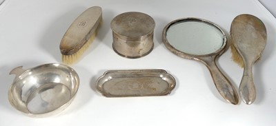 Lot 206 - A collection of white metal items to include...