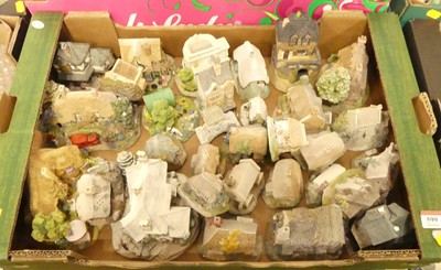 Lot 599 - A box of Lilliput Lane resin model houses