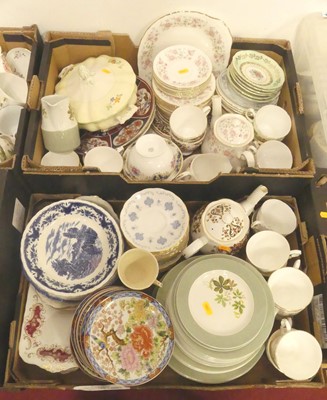 Lot 606 - Six boxes of various china to include part tea...