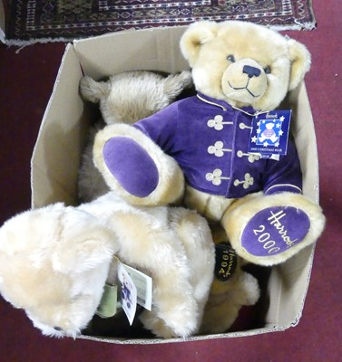 Lot 582 - A collection of Harrods Christmas teddy bears,...