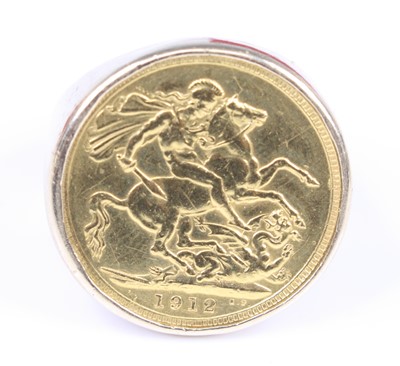 Lot 2426 - Great Britain, 1912 gold full sovereign,...