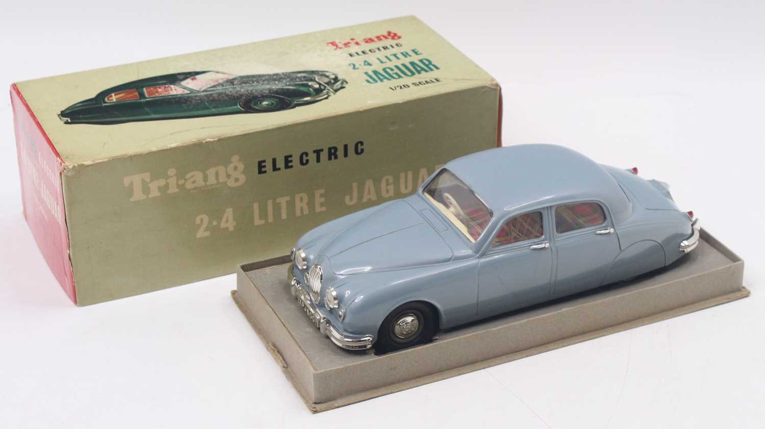 Lot 1901 - Tri-Ang Minic 1/20 scale Battery Operated...