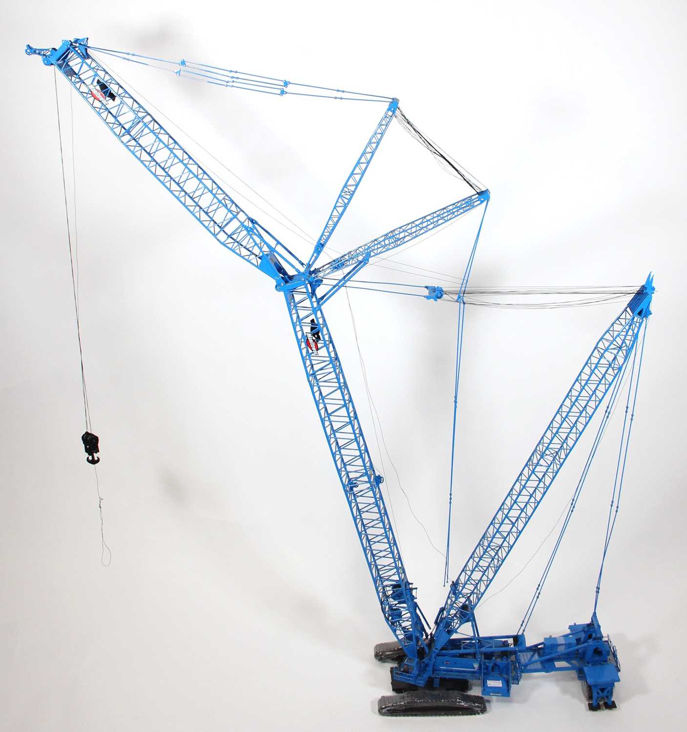 Lot 2025 - TWH Collectables 1/50 scale Large built...