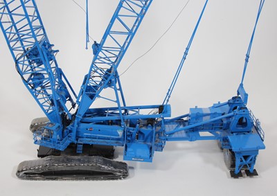 Lot 2025 - TWH Collectables 1/50 scale Large built...