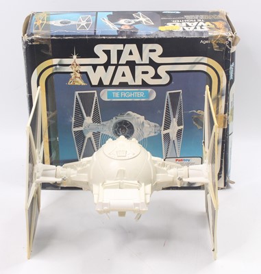 Lot 1786 - Kenner Star Wars USA Edition of a No.38040...