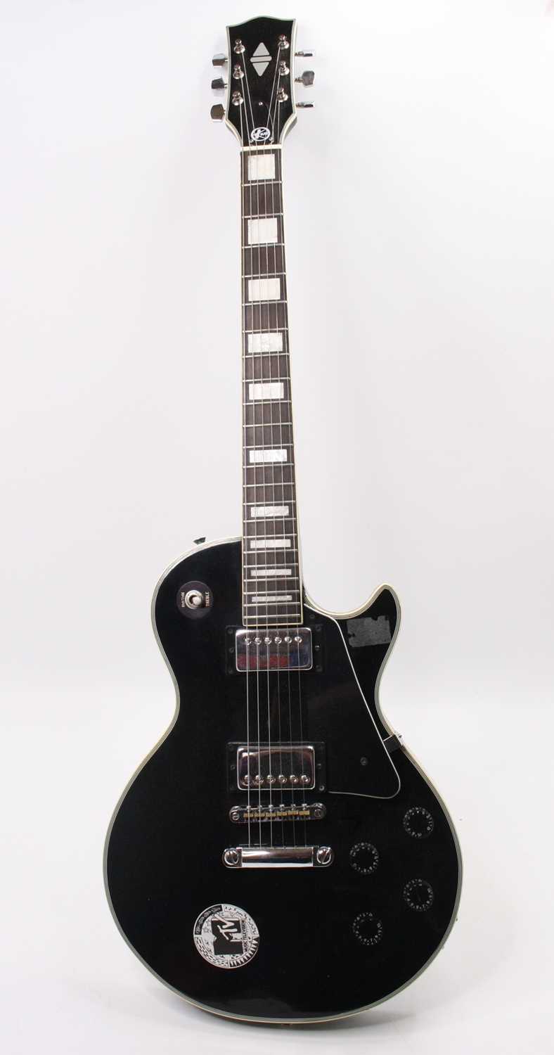 Lot 594 - A Kay model WO 21280 six string electric...