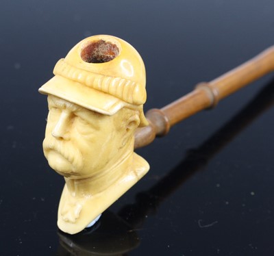 Lot 3 - An early 20th century meerschaum pipe, the...