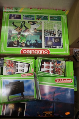 Lot 1506 - A collection of mixed 1980s Subbuteo to...