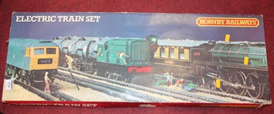 Lot 1554 - A Hornby Railways 00 gauge electric train set...