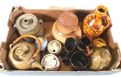 Lot 162 - A box of assorted stoneware and studio pottery,...