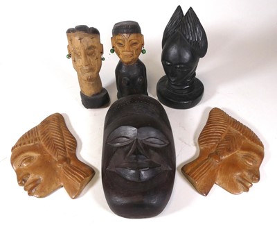 Lot 176 - Assorted African wooden tribal wares, to...