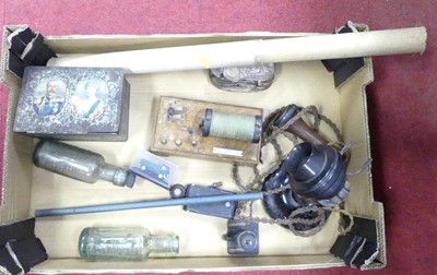 Lot 257 - A collection of miscellaneous items, to...