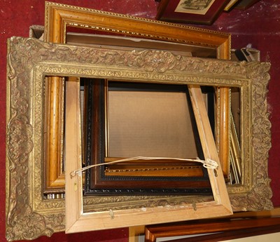 Lot 1084 - Assorted pictures frames, to include gilt...