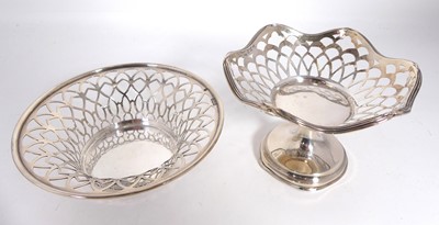 Lot 370 - A George V silver bonbon dish, of pierced...