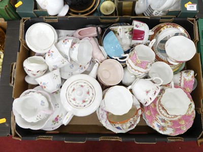 Lot 697 - A Shelley fine bone china part tea service,...