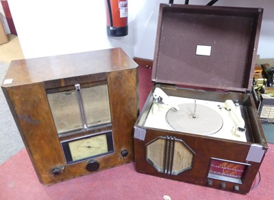 Lot 707 - A HMV Radiogram (a/f), top cover off, together...