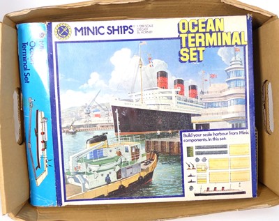 Lot 634 - A Triang Minic No. 902 Ocean Terminal Gift Set...