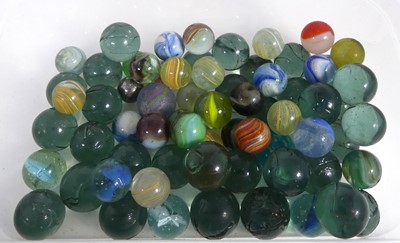 Lot 528 - A collection of glass marbles, various designs