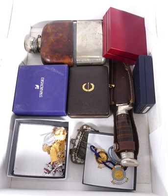 Lot 550 - Miscellaneous items to include costume...