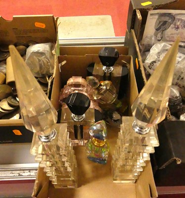 Lot 556 - A collection of art deco style scent bottles,...