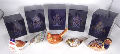 Lot 406 - A collection of five Royal Crown Derby...