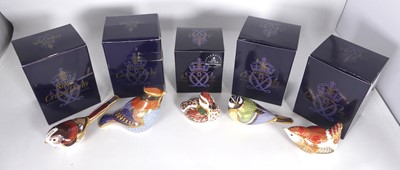 Lot 407 - A collection of five Royal Crown Derby...