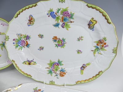 Lot 1075 - A collection of Herend Queen Victoria pattern...
