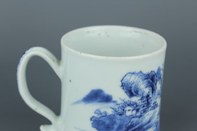 Lot 2042 - A group of three Chinese blue and white...