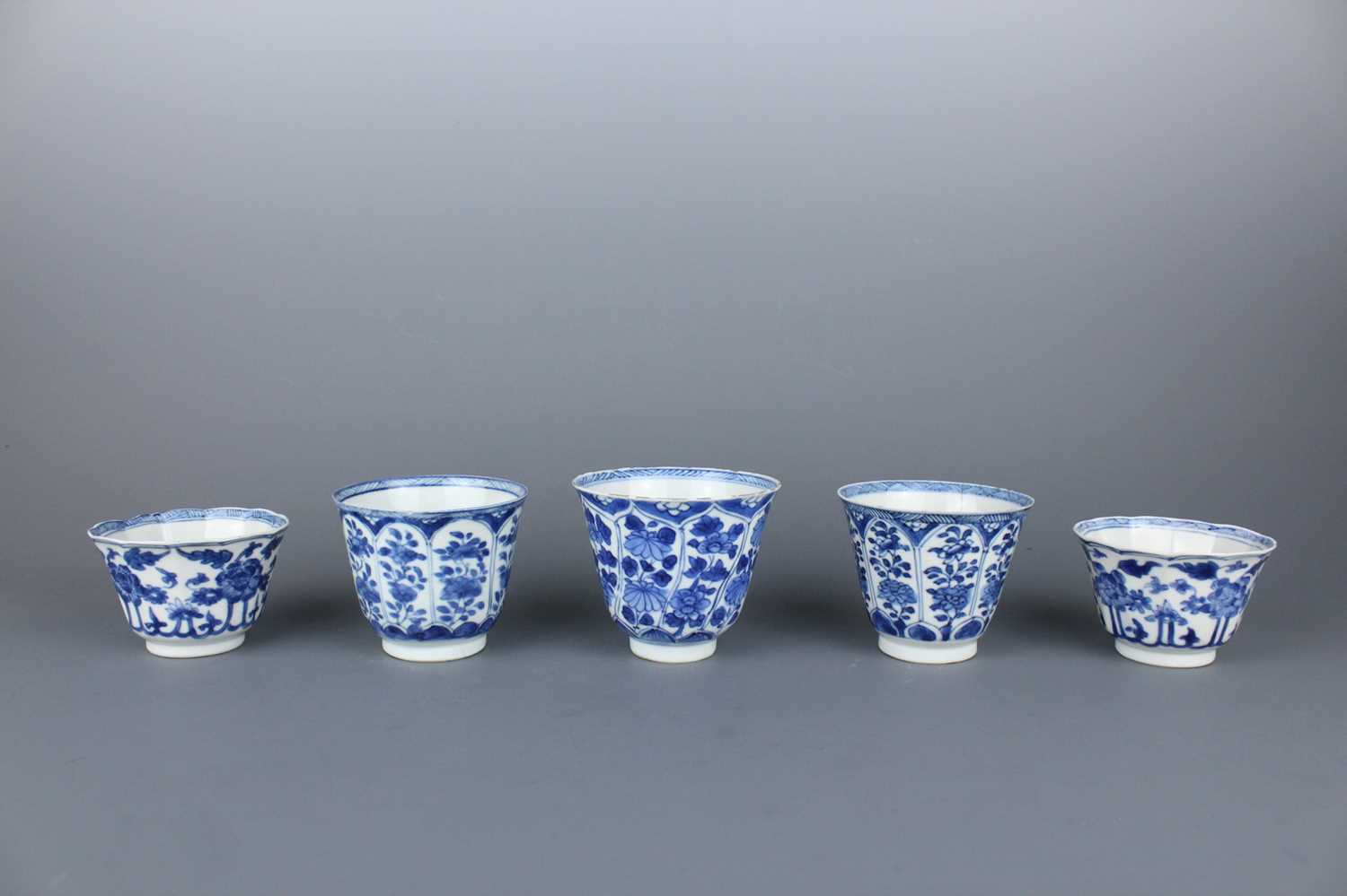Lot 2044 - A group of five Chinese blue and white...