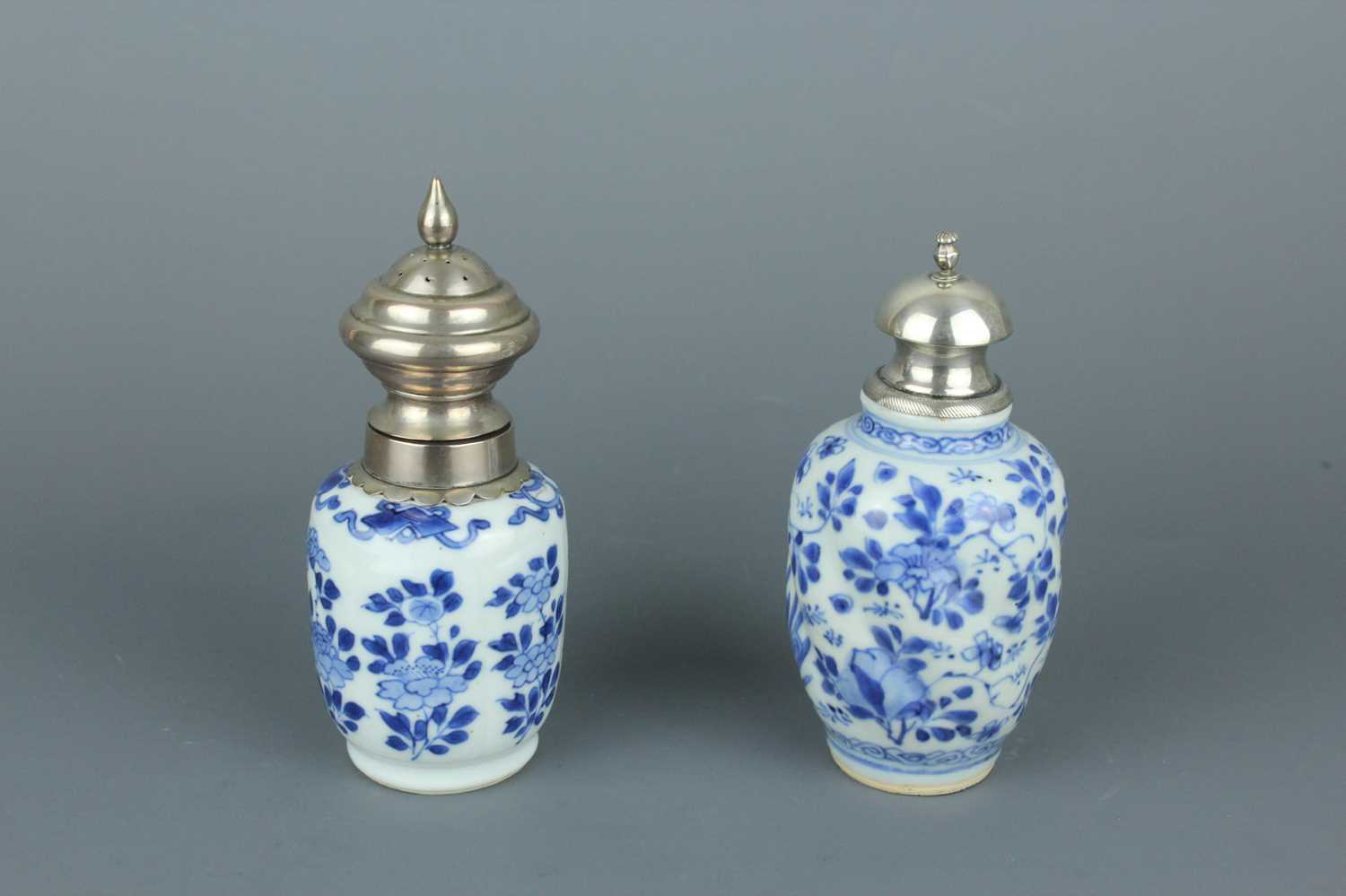 Lot 2036 - Two small Chinese blue and white ‘flowers’...