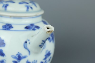 Lot 2041 - A Chinese blue and white teapot, Qing Dynasty,...