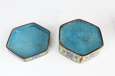 Lot 2056 - A group of Chinese or Japanese small items,...