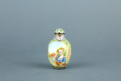 Lot 2007 - A Chinese painted enamel ‘ladies’ snuff bottle,...