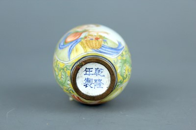 Lot 2007 - A Chinese painted enamel ‘ladies’ snuff bottle,...