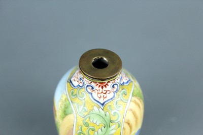 Lot 2007 - A Chinese painted enamel ‘ladies’ snuff bottle,...