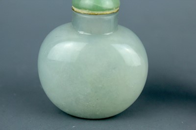 Lot 2016 - Two Chinese jade snuff bottles, Qing Dynasty,...