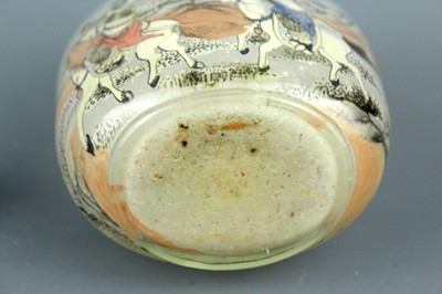 Lot 2021 - A large Chinese inside-painted glass snuff...