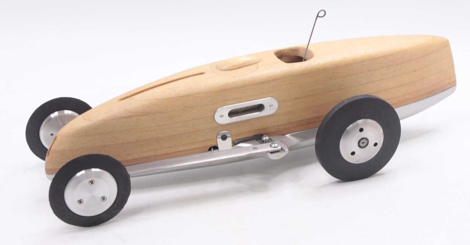 Lot 15 - Modern build of 1950s 10cc tether car based on...