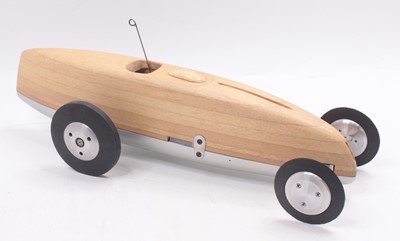 Lot 15 - Modern build of 1950s 10cc tether car based on...