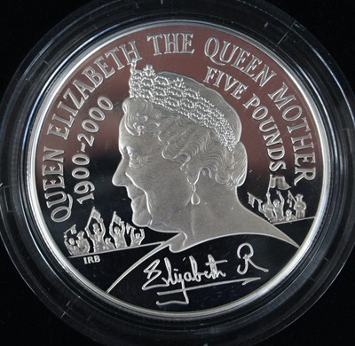 Lot 2053 - The Royal Mint, 2000 Queen Elizabeth The Queen...