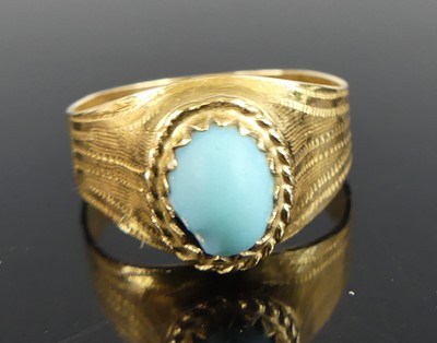 Lot 2720 - A yellow metal dress ring, having an 8.25 x...