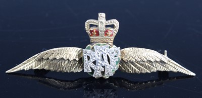 Lot 3378 - A WW II 9 carat gold and enamelled RAF...