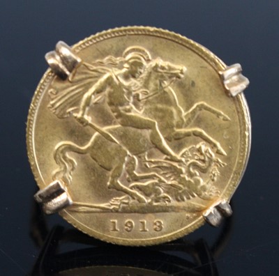 Lot 2413 - Great Britain, 1913 gold half sovereign,...