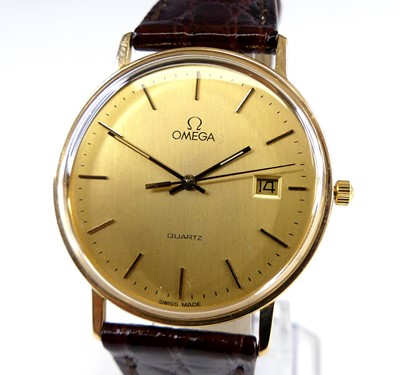 Lot 2835 - An Omega 18ct gold cased gent's quartz...