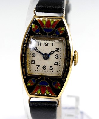 Lot 2830 - An Art Deco 18ct yellow gold lady's manual...