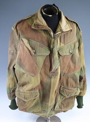 Lot 3425 - A British Airbourne Forces Denison smock, half...