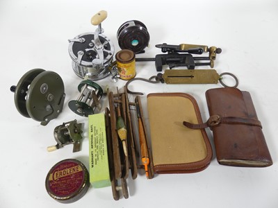 Lot 3545 - An Edwardian tooled leather fly wallet...